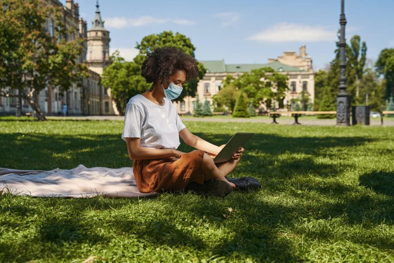 The Power of Mindful Eating: How to Transform Your Relationship with Food